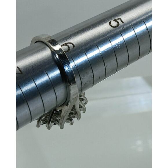 Vintage Ring Size 6.25 Silver Tone White Gold GP Black CZ Cluster Cocktail NOS - Picture 10 of 10